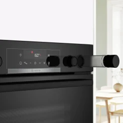 Outlet BOSCH Piekarnik do zabudowy seria 4 Air Fry czarny HRG532BB3