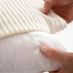 Best inny Poduszka MILA CORD kremowa 30x50 cm