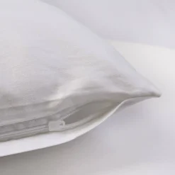 Darymex Kołdry I Poduszki|Poszewki I Poduszki Dekoracyjne^Poszewka satynowa na poduszkę biała 70x80 cm