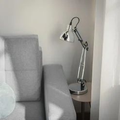 Sale Sofa rozkładana z pikowaniem jasnoszara LILA