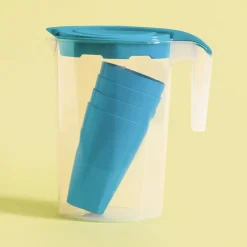 New inny Zestaw dzbanek plastikowy i 4 kubki niebieskie